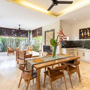 Villa Sawah