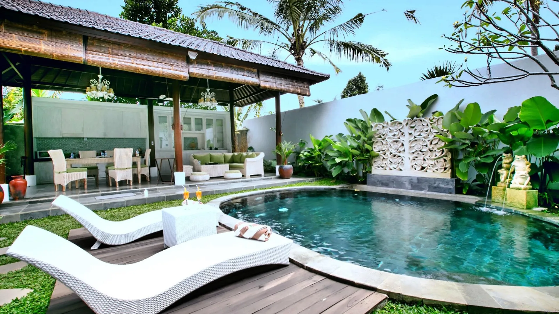 Ubud Raya Villa