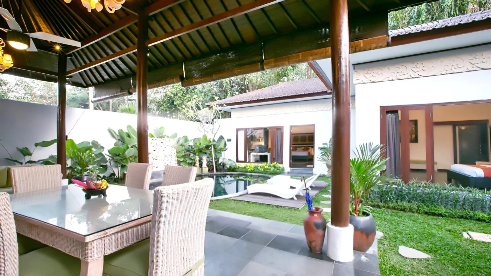 Ubud Raya Villa Station touristique