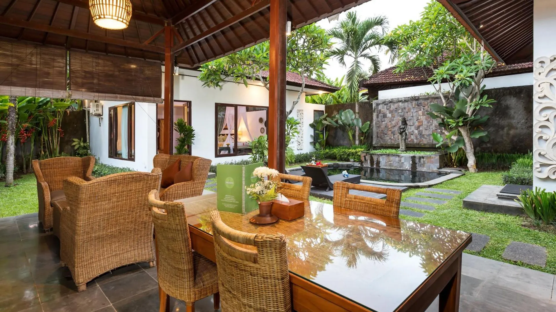 Ubud Raya Villa Station touristique