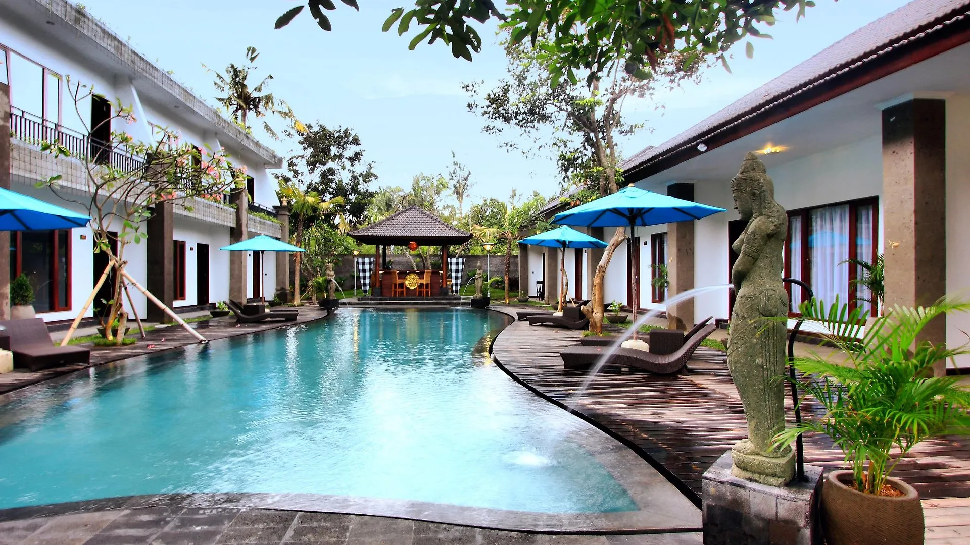 Ubud Raya Villa 4*, אובוד