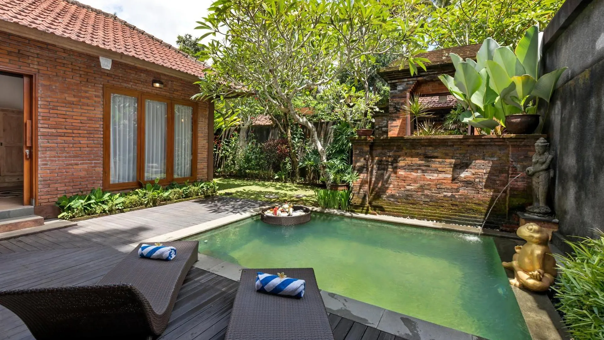 Ubud Raya Villa אתר נופש אובוד